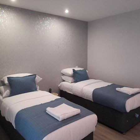 Apartments Heathrow - Hounslow Cranford Extérieur photo