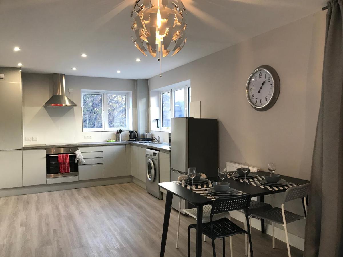 Apartments Heathrow - Hounslow Cranford Extérieur photo