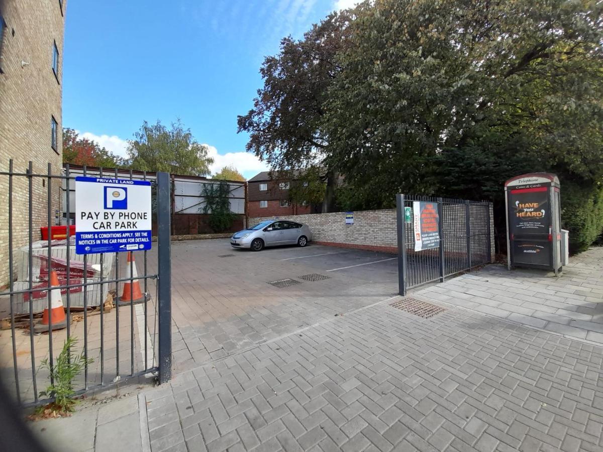 Apartments Heathrow - Hounslow Cranford Extérieur photo