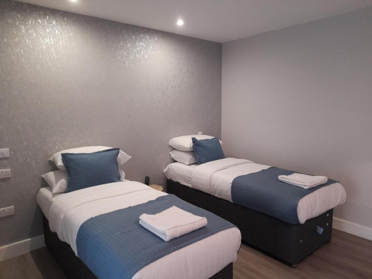 Apartments Heathrow - Hounslow Cranford Extérieur photo